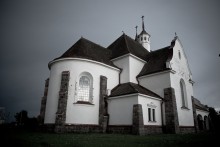 Church of Our Lady of Ruzhentsovoy / ***