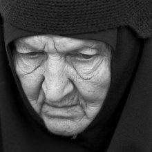 Nun / ***
