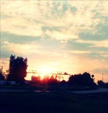 Sunset / ....))