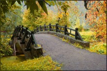 Again autumn burns all bridges ... / ***