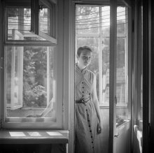 Eve (the portrait on the balcony) / ....................
