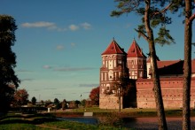 Mir Castle / ***