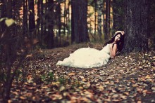Tired Bride / ***