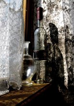 On the balcony / ***