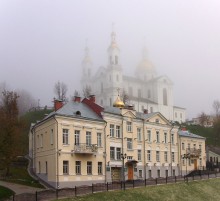 Himmelfahrts-Kathedrale im Nebel / ***