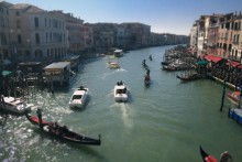 Toy Venice / ***