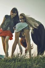 Summer / )))))