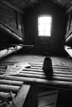 The attic. / ***