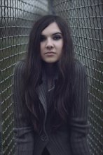  / ***