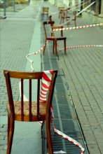 12 chairs / ***