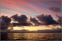 a different sky ... / ***