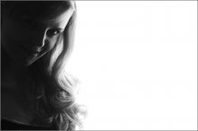 Enigmatic smile. / ***
