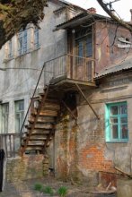 Stairway to the past / ***