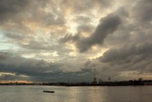 In the evening on the Neva / ***