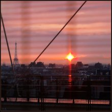 Sunset over the Louvre / ***