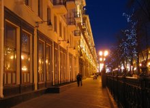 By the evening the street / ***