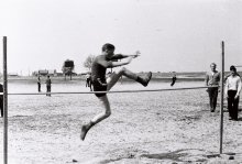 high jump / ***