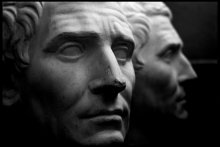 Antique Twin / ***