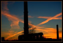 Evening whispers factory / ***