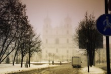 Coldly / ***