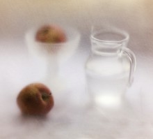 apple / ....................