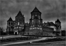 The castle / ***