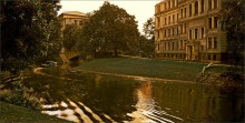 Universität von Lettland in den Herbst / ***