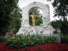 Johann Strauss / ***