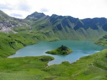 Alpine Lake / ***