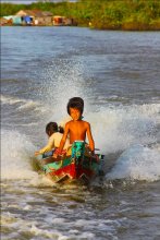 A resident of Lake Tonle Sap / ***