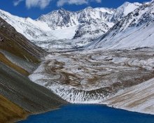 The snow-white crown of the lake / ***