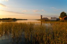 The old church at sunset. Karelian sketches. / ***