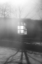 window / ---