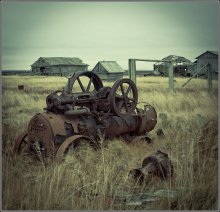 Iron ... / ***