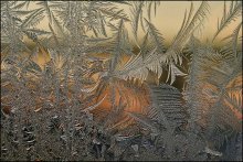 Brittle coating ... / ***