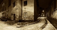 Ein Spaziergang durch die Nacht Lemberg. / ***