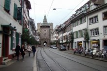 Entering Basel / ***