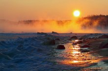 Cold dawn in the Baltic Sea / ***
