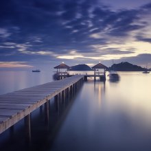 Pier at dusk / ***