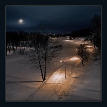 Moon Path / ***