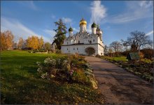 Church of St. Nicholas / ***