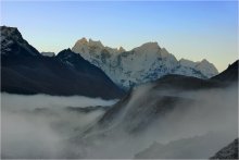 Misty sunrise side of the ... / ***
