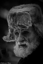 long history / ***