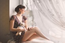 Girl with Bear / ***