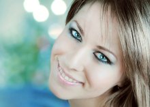 Julia / *********