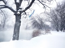 Winter is tied to the farewell tape ... / ***