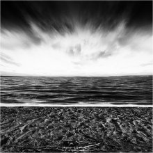 [ Deserted Beach ] / ***