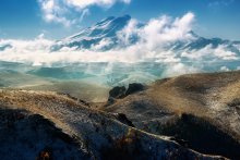 The yield on Elbrus / ***