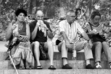 Lunch break / ***