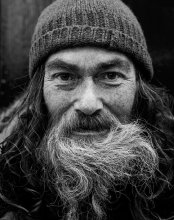 George / ***